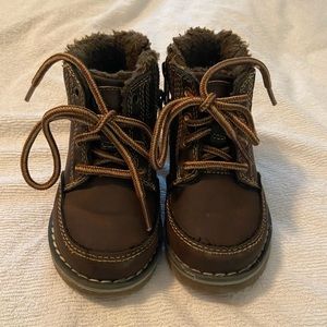 Outdoor life boys size 6 boots